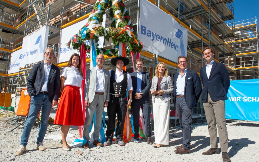 Richtfest im Quartier am Papierbach: BayernHeim und ehret+klein schaffen 167 neue Wohnungen in Landsberg