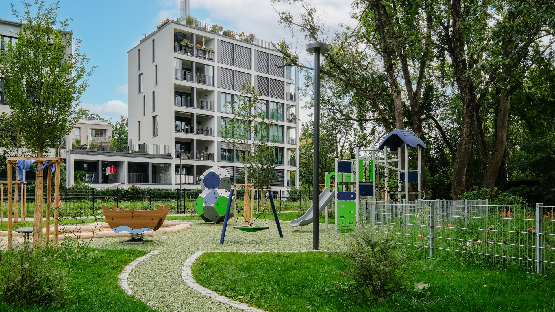 Der Spielplatz im Quartier neben dem Biotop